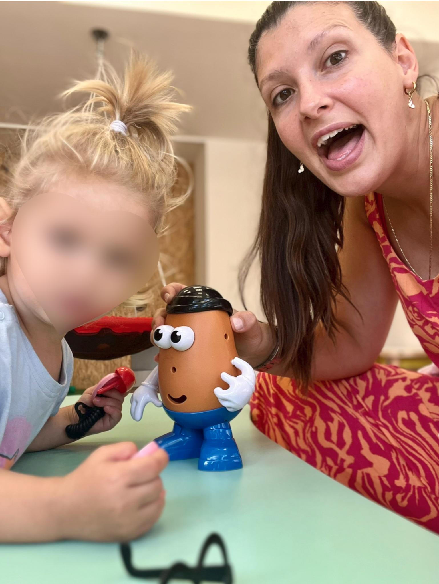 Έλενα Ξάφη - Λογοθεραπεύτρια Μελίσσια